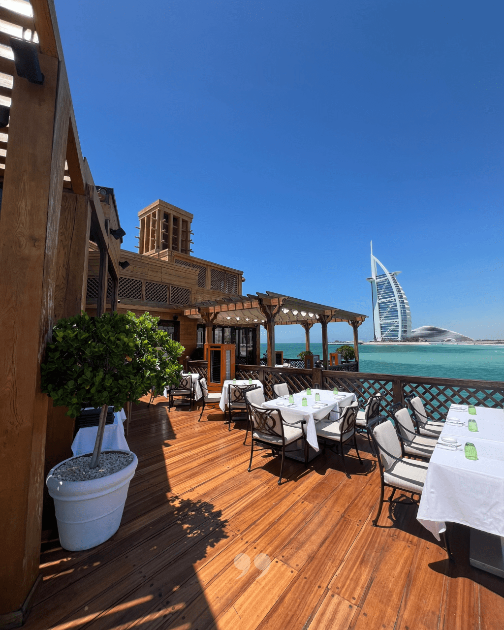 Pier Chic’s Business Lunch Delights at Jumeirah Al&nbsp;Qasr